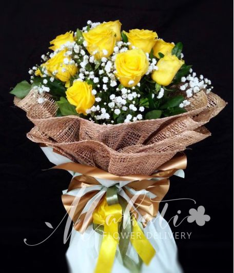 1 Dozen Imported Yellow Roses